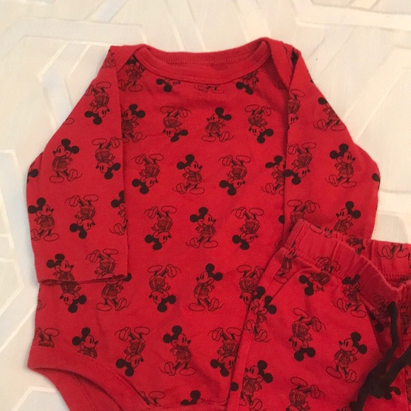 Disney Baby Mickey Mouse Set - Picture 2 of 6